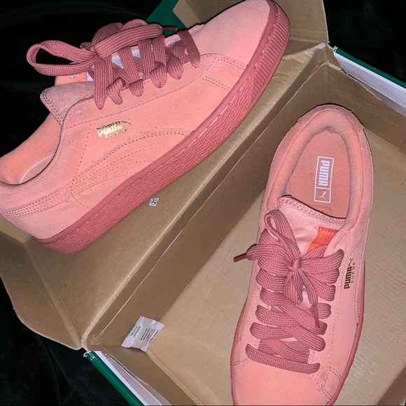 Puma Desert Flower Suede Jr’s - Picture 2 of 4
